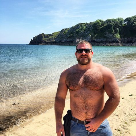 #wales #barafundlebay #pembrokeshire #nationaltrust #beach #beachbody #beachlife #gay #gaystagram #gaybear #gayguy #gaybeard #gaydude… Tumblr, Mustache Men, Gay Beard, Bear Man, Beefy Men, Dad Bod, Bear Men, Big Guys, Men's Muscle