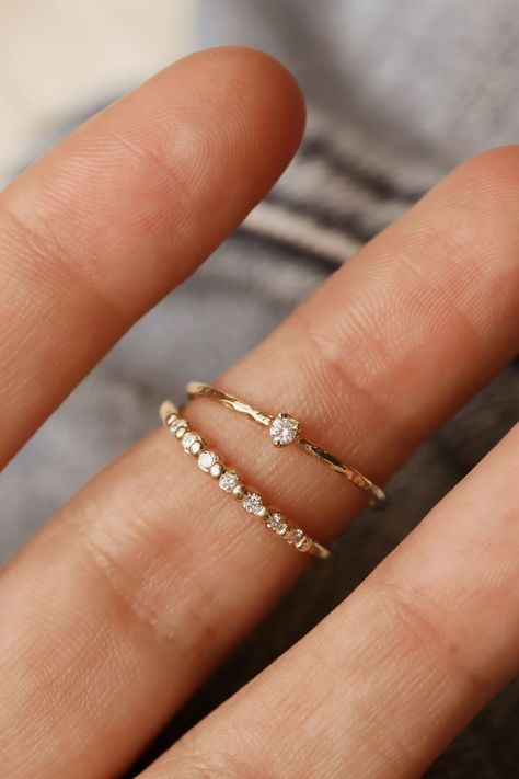Engagement Rings For Dainty Hands, Small Dainty Wedding Rings Silver, Minimalist Cluster Engagement Ring, Eyelet Engagement Ring, Super Simple Wedding Rings, Simple But Elegant Rings, Small Stone Wedding Ring, Flat Engagement Ring Vintage, Slim Wedding Ring