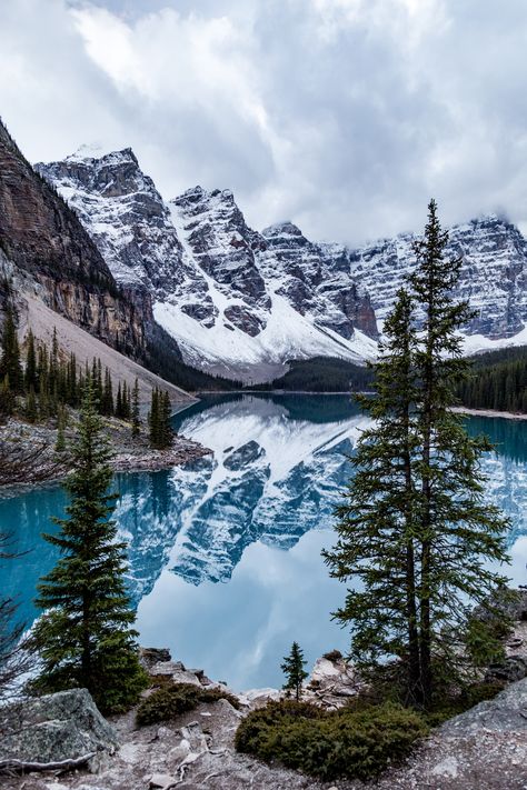 canadaaaaa Rock Climbing, Bungee Jumping, Banff National Park Canada, Moraine Lake, Skateboarder, Banff National Park, Alam Semula Jadi, Canada Travel, Pretty Places