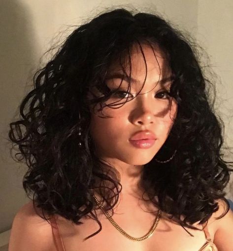 Fine Women With Curly Hair, 2b Curly Hair Haircuts Long, Korean And Black Mixed, Thick Curly Hair With Bangs, Curly Short Layers, Face Claim Curly Hair, Uniquely Beautiful People, Curly Hime Cut, Short Curly Hair With Bangs Hairstyles