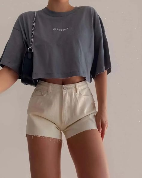 Haute Couture, Outfits Short Women, Outfits For Short Women, Cute Outfits With Shorts, Trendy Summer Fits, Teen Fashion Trends, Shorts Outfits Women, Outfit Inspo Summer, Summer Outfits For Teens