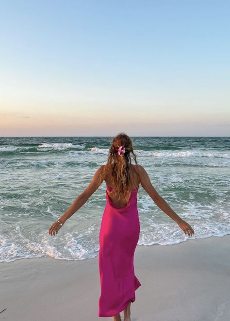 Shells Dress, Backless Beach Dress, Beach Photo Inspiration, Thailand Beach, Beach Ootd, Mary Margaret, Beach Outfit Women, Pinterest Girl, Summer Beach Outfit