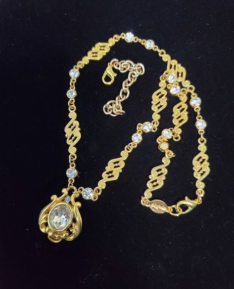 ¨¨oºOºooºOOºooºOOºo¨¨ Rafaelian Austrian Crystal Rhinestone Necklace, Gold Tone Filigree Etruscan Scroll Link Necklace Great for a Bride, as Wedding Jewelry, Quinceañera Jewelry This is a Stunning Dainty Link Chain Piece I'm including a Free Chain 3" Extension you can use on this and other matching jewelry in your own collection. Measurements in photos  This ships by Priority Mail Only CO-WB11 J08 ★ oºOºooºOOºo ¨¨oºOOºooºOOºo  Store Policies:  No Returns, No Refunds Be sure to ask questions prior to purchase. No Returns due to size as Measurements given in photos and/or Description. Any other questions should be asked as my description is as I see it and how I can best describe it.  We aren't responsible for Stolen items marked Delivered.  Shipping: 90% of items can't be combined as they a Bride Wedding Jewelry, Quinceanera Jewelry, Matching Jewelry, I See It, Rhinestone Necklace, Austrian Crystal, Bride Wedding, Link Necklace, Necklace Gold