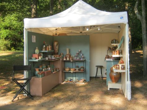 Jeff Brown Pottery: The Outdoor Booth Pottery Booth Display, Outdoor Booth, Craft Booth Design, Art Fair Display, Art Fair Booth, Stand Pameran, Vendor Booth Display, Farmers Market Booth, Craft Fair Booth Display