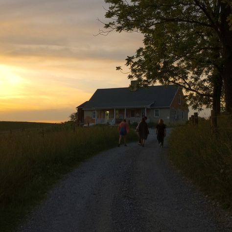 Small Town In Autumn, Midwestern Town Aesthetic, 50s Small Town, Small Town Aesthetic Southern, Rural House Aesthetic, Small Downtown Aesthetic, Small Town Neighborhood Aesthetic, Small Rural Town Aesthetic, Vintage Small Town Aesthetic