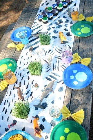 Wild Kratts Birthday Party, Wild Kratts Party, Wild Kratts Birthday, Animal Theme Birthday, Hawaiian Birthday Party, Wild Kratts, Wild One Birthday Party, Safari Birthday Party, Animal Birthday Party