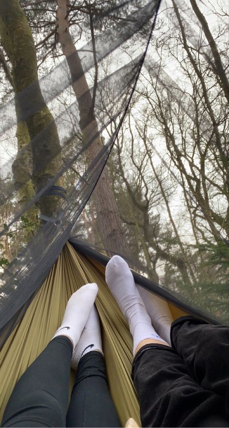 Hammock With Boyfriend, Couple In Hammock Aesthetic, Camping Aesthetic Boyfriend, Couple Hammock Aesthetic, Hammock Camping Aesthetic, Couple Camping Photos, Camping With Boyfriend Aesthetic, Camping Date Aesthetic, Outdoor Couple Aesthetic