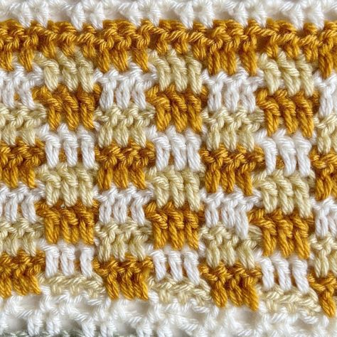 Plaid Crochet Stitch Plaid Stitch Crochet, Crochet Plaid Stitch, Mini Check Plaid Stitch, Afgan Patterns, Crochet Stitches Uk, Joining Crochet Squares, Striped Crochet Blanket, Plaid Crochet, Crochet Throw Pattern