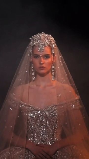 Elie Saab Bridal Couture, Royal Wedding Veil, Wedding Dresses Celebrity, Spring Wedding Dress Ideas, Egyptian Wedding Dress Traditional, Ellie Saab Wedding, Wedding Dress Elie Saab, Wedding Dresses With Veil, Egyptian Wedding Dress