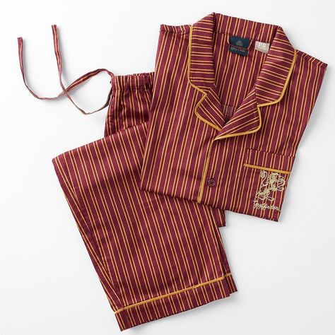 Harry Potter Gryffindor House Pajama Set Pajamas Teen, Teen Pajamas, Pajama Ideas, Ladies Sleepwear, Wishlist Board, Rose Weasley, Harry Potter Pyjamas, Hogwarts Dr, Adult Pajamas