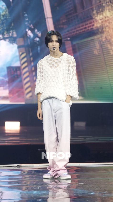 Riize Wonbin, Kpop Concert Outfit, Kpop Concert, Architect Design House, Won Bin, Stage Outfits, Architect Design, Universal Studios, Design House