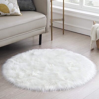 White Fluffy Rug, Kids Bedroom Flooring, Fuzzy Carpet, Sunshine Room, White Faux Fur Rug, Rug For Kids Room, Rugs Round, Fluffy Rugs, Rug For Kids