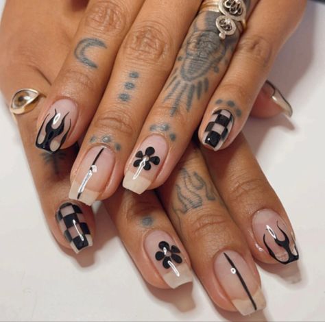 Edgy Nails Simple, Gel Nails Edgy, Black Short Design Nails, Black And White Alternating Nails, Black Mix And Match Nails, Nail Art Grunge 90s, Cuticle Tattoos For Women, Black Design Gel Nails, Biab Nails Long