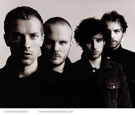 How-Coldplay-became-the-biggest-band-in-the-world2 Imagine Dragons, Coldplay Tour, Coldplay Albums, Tempo Music, Cold Play, Video Show, Chris Martin, Tour Posters, I'm With The Band