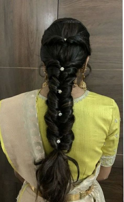 Hairstyles For Long Hair Braids Indian, Hairstyles Traditional Indian Saree, Hair Styles For Function Indian, Messi Hairstyles For Wedding Indian, Braids For Indian Wedding, Hair Styles On Sarees Wedding, Messy Braid Hairstyles Indian, Frock Hairstyle Medium, Gold Engagement Rings Indian For Women