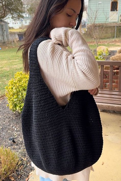 Black Crochet Tote Bag Black crochet bag #blackcrochetbag #crochet #crochetbag #crochetbags 15.14 Black Bag Crochet, Crochet Bag Black, Black Crochet Bag, Chunky Yarn Crochet, Tote Crochet, Crochet Tote Pattern, Crochet Cowl Free Pattern, Funny Tote Bags, Tote Bag Black