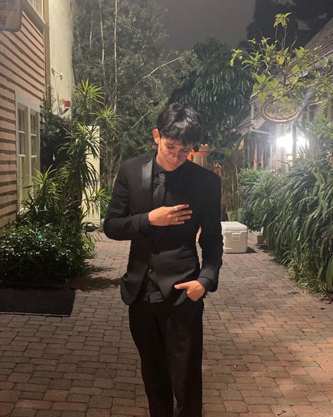 Men Prom Aesthetic, Mens Prom Fits, All Black Tuxedo For Men Prom, Black Prom Looks For Guys, Men’s All Black Prom Suit, Black Tux Aesthetic, Men Suits For Graduation, Guy Prom Fits, Black On Black Suit Prom