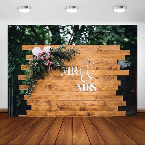 Marriage Backdrop, Vintage Party Decorations, Wedding Photography List, Wooden Backdrops, Rustic Wedding Photography, Party Photo Backdrop, Photos Booth, Wedding Party Photos, Theme Color