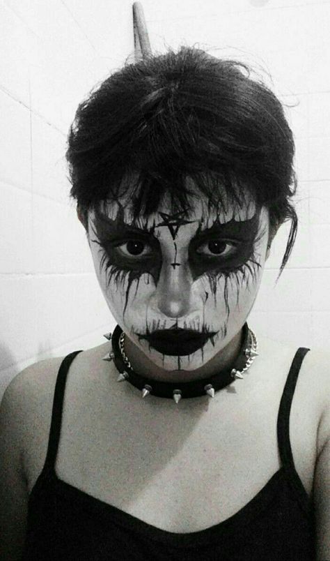 Goth Corpse Makeup, How To Do Corpse Paint, Corpse Paint Tutorials, Emo Face Paint, Corpse Face Paint, Punk Face Paint, Gothic Face Paint, Corpse Makeup Black Metal, Scare Actor Make Up