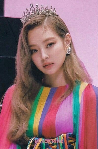 Jewel Tone Color Palette, Jennie Jisoo, Rose Blackpink, Lisa Blackpink Wallpaper, Pink Girly Things, Jennie Kim Blackpink, Lisa Blackpink, Poses For Photos, Jennie Lisa