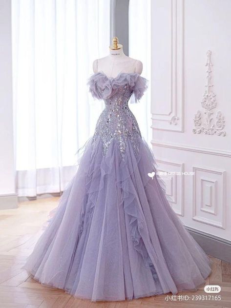 Purple Tulle Ball Gown, Purple Moon Dress, Beautiful Ball Gowns Fairytale, Wedding Dresses Purple, Purple Princess Dress, Purple Ball Gown, Ball Gowns Fantasy, Debut Gowns, Purple Gown