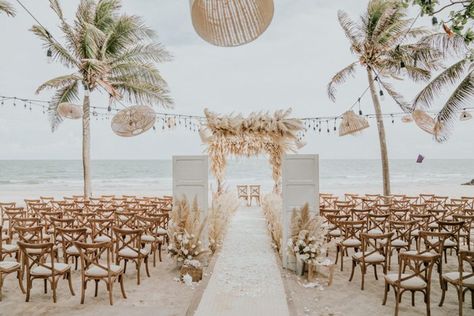 This Beachy Boho Wedding at Sanctuary Ho Tram is Like a Royal Mermaid Affair Beachy Boho Wedding, Royal Mermaid, Royal Affair, Dream Beach Wedding, Beachy Wedding, Hipster Wedding, Boho Beach Wedding, Pampas Gras, Beach Wedding Inspiration