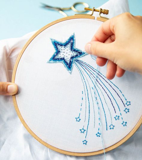 Couture, Home Craft Projects, Craft Project Ideas, How To Make Magic, Hand Embroidery Patterns Free, Sewing Easy Diy, Embroidery Online, Viking Sewing, Stars Craft