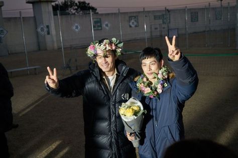 [Photos] Added new crank up images for the upcoming #koreanfilm "Hoodlum" Im Si Wan, Kim Hee Won, Si Wan, Yim Siwan, The Merciless, Lee Sung Min, Im Siwan, Song Kang Ho, Long Way Home