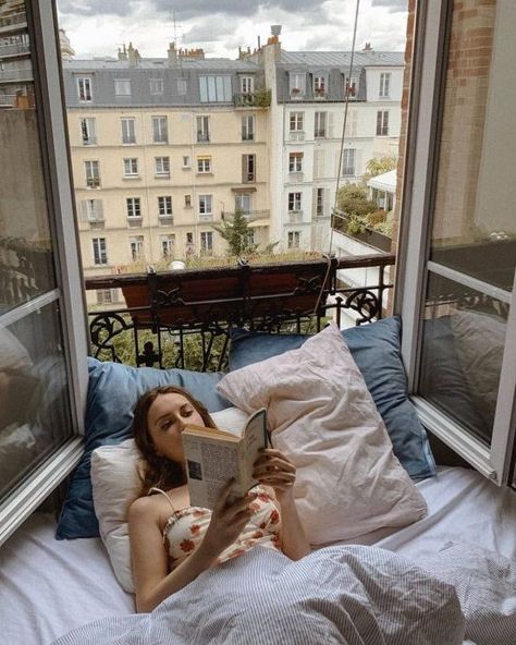 10 Self Care Essentials To Do DAILY - Society19 Parisisk Chic, Plan Studio, Era Victoria, Japanese Apartment, Bilik Idaman, Cozy Mornings, Girly M, Parisian Lifestyle, English Country Decor