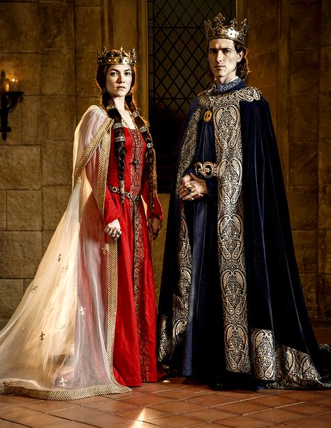 Talky, Talky Bird. Knightfall recounts the fall, persecution, and burning at the stake of the Knights Templar, as orchestrated by King Philip IV of France on October 13, 1307 Medieval Dress, History Channel, Medieval Clothing, Olivia Ross, Moda Medieval, Model Looks, Medieval Costume, Fantasy Costumes, Medieval Fashion