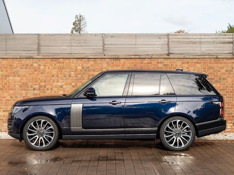 Range Rover 4.4 SDV8 Autobiography Blue Range Rover, Benz Wallpaper, Range Rover Autobiography, Landrover Range Rover, Blue Range, Mercedes Benz Wallpaper, Luxury Cars Range Rover, Used Land Rover, Range Rover Supercharged