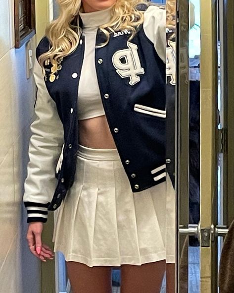 Styling Letterman Jacket, How To Style A Varsity Jacket Women, Varisty Jacket Outfit Girl, Letterman's Jacket Outfit, Letterman Jacket With Skirt, Varsity Dress Outfit, Cropped Letterman Jacket Outfit, How To Style Letterman Jacket, Letterman Jacket Outfit Skirt