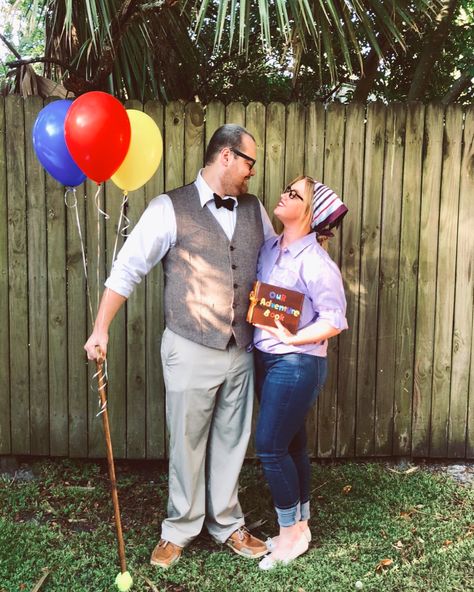 Disney Up Halloween Costume, Old Couple From Up Costumes, Up Characters Pixar Costumes, Couple From Up Costume, Ellie From Up Costume, Family Up Costume, Up Halloween Costume Couple, Up Family Halloween Costume, Couples Disney Bounding