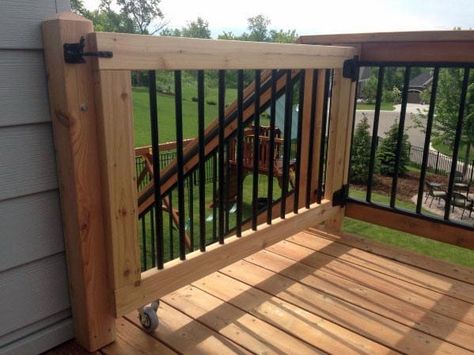 Deck Gate Ideas, Deck Gates, Porch Gate, Deck Gate, Outdoor Deck Decorating, Backyard Gates, Pool Gate, Gate Ideas, Backyard Designs