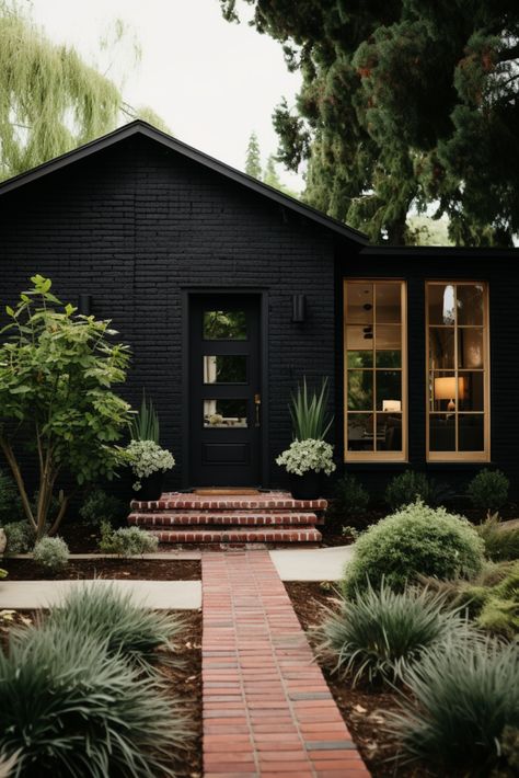 Modern Exterior Landscaping, Modern Black House Exterior, Exterior Landscape Design, Black Brick House, Black Exteriors, Black Home Exterior, Backyard Refresh, Black Homes, Home Exterior Ideas