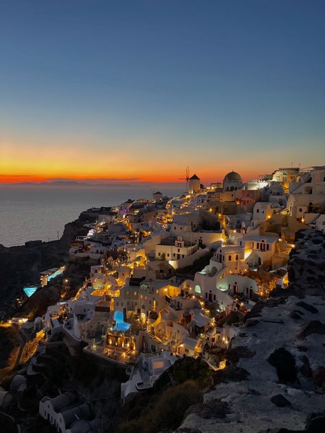 Vientiane, Vision Board Vacation, Sunset View Aesthetic, Aesthetic Vision Board, Grecia Santorini, View Aesthetic, Santorini Sunset, Vision Board Pictures, Oia Santorini