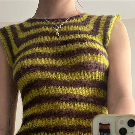 ॐ Eloise Clarkson on Instagram: "STRIPES WILL NEVER ESCAPE ME!!!!!! Hand knit dress wip that I’ve been working on for four days & probably another 4 to go considering I’m halfway done! ⁣ ⁣ Knit with a hand-dyed blend of baby suri alpaca and mulberry silk from @bellicayarns ⁣ With each new garment I make I learn more and more about my body and how to make clothes that fit it how I want. Working towards being, and finding my footing as a designer, I’ve found it so important to learn how differen How To Knit Neckline, Knitting Projects Clothes, Tank Knitting Pattern, Hand Knit Dress, Freehand Knit, Knitted Dress Outfit, Loose Knit Top, Knit Clothes, Knit Stripes