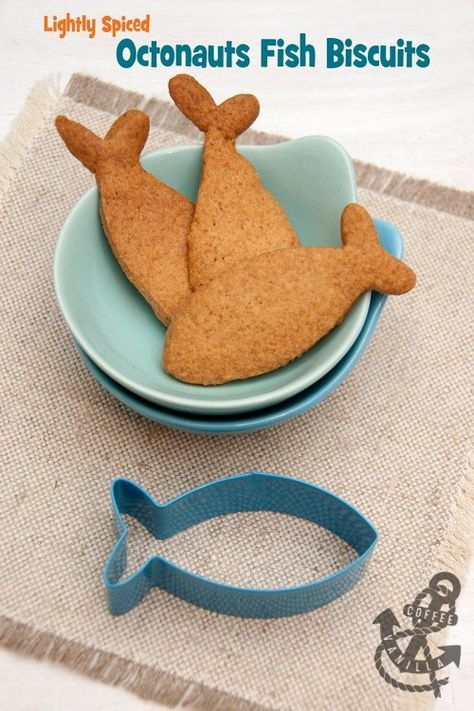 Octonauts Fish Biscuits Recipe, Octonauts Fish Biscuits, Fish Biscuits Octonauts, Octonots Birthday Party, Octonauts Craft, Fish Biscuits, Octonauts Birthday Cake, Octonauts Cake, Octonauts Birthday Party