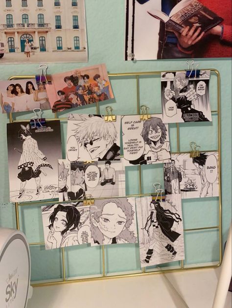 Subtle Anime Room Decor, Demon Slayer Room Decor Ideas, Wall Anime Decor, Jujutsu Kaisen Room Decor, Anime Manga Wall Room Decor, Photo Grid Ideas, Demon Slayer Room Ideas, Anime Wall Decor Bedroom, Anime Wall Room