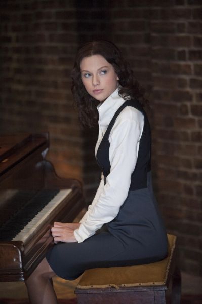 New picture of Taylor as Rosemary in The Giver. Lana Del Rey, Taylor Swift Web, Ideal Beauty, The Giver, Web Photos, Swift 3, Taylor Swift 13, Taylor Swift Pictures, Female Singers