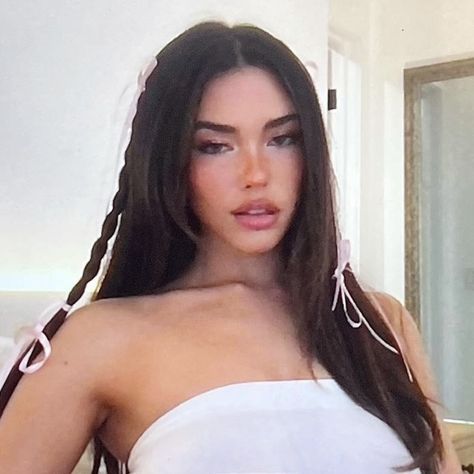 Madison Beer Makeup, Madison Beer Instagram, Madison Bear, Medison Beer, Madison Beer Hair, Madison Beer Style, Beer Icon, Madison Beer Outfits, Maddison Beer