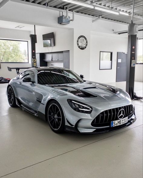 Kereta Sport, Tmax Yamaha, Wallpaper Carros, Mercedes Amg Gt R, Car Tattoo, Wallpaper Car, Car Organization, Car Decorations, Car Bed