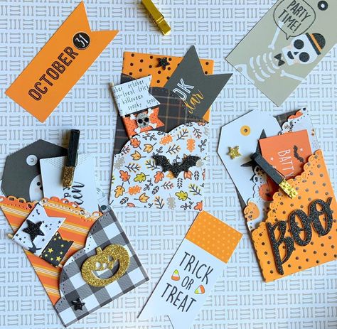 ♡𝒫𝒾𝓃𝓀𝓈𝓉𝓇𝒶𝓌𝒷𝑒𝓇𝓇𝓎𝓏 ♡ on Instagram: “Hi everyone! I’ve been busy but got to sneak in some Halloween 🎃 Envelopes layered with some doily pockets using pretty @pebblesinc .. . .…” Halloween Stuffed Envelope, Halloween Themed Penpal Letters, Halloween Pen Pal, Halloween Envelope Ideas, Halloween Card Ideas Handmade, Autumn Scrapbook Ideas, Halloween Snail Mail, Halloween Envelope, Halloween Mail