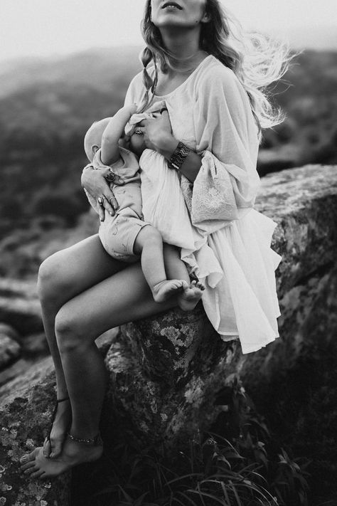 #mother Breastfeeding Schedule Newborn, Postpartum Workout Breastfeeding, Breastfeeding Photoshoot Ideas, Nursing Clothes Breastfeeding, Nursing Tops Breastfeeding, Breastfeeding Quotes, Weaning Breastfeeding, Extended Breastfeeding, Breastfeeding Twins