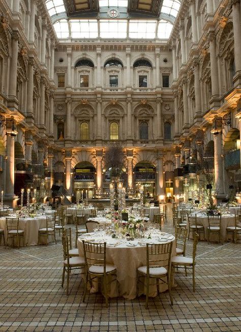 Glamorous Wedding Venue, Destination Wedding Cost, London Wedding Venues, Wedding Venues Uk, London Venues, Yosemite Wedding, Memorable Wedding, Dream Wedding Venues, The Courtyard