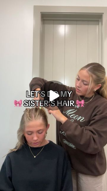 AZ HAIRSTYLIST on Instagram: "TRY THIS workout style😍💪🏼 • FOLLOW @hairbybellableu for more hair ideas/tips✨ • • #getreadywithme #hairstyles #workoutstyles #tennishair #hairideas #haireducation" Hairstyles For Tumbling, Easy Sports Hairstyles Volleyball, Rock Climbing Hairstyles, Hairstyles For Athletic Women, Gym Hairstyles For Short Hair Easy, Hairstyles To Workout In, Preppy Hair Ideas, Hair For Baseball Game, Kayaking Hairstyles