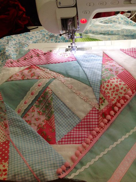 Couture, Tela, Patchwork, Crumb Quilting, Crazy Patchwork Quilt, Crazy Quilt Templates, Crazy Quilt Tutorials, Quick Quilts, Patchwork Diy