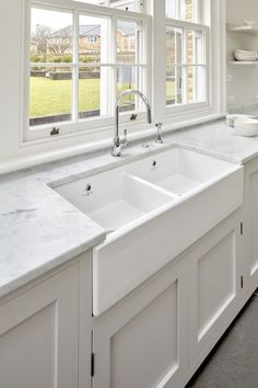 Kitchen Belfast Sink, Kitchen With Belfast Sink, The White Company Kitchen, White Company Kitchen, Belfast Sink In Modern Kitchen, Modern Sink Kitchen, Grey Shaker Kitchen Ideas, Best Sinks For Kitchen, Kitchen Taps And Sinks