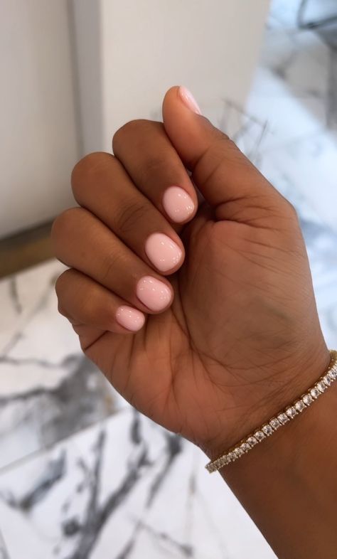 Short Pink Nails Natural, Earth Tone Nails Short, Pink Manicure Nails, Short Natural Gel Manicure, Short Russian Nails, Short Dip Extension Nails, Natural Nails Gel Manicure, Pink Short Manicure, Cute Natural Gel Nails