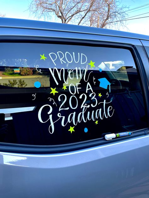 Mariana, Car Window Graduation Ideas, Car Window Decorations For Graduation, Car Chalk Window Ideas Graduation, Car Writing On Windows For Graduation, Grad Car Window Paint, Graduation Car Paint Ideas, Graduate Car Decoration, Graduation Window Paint Ideas